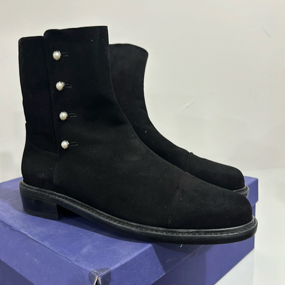 New In Box Stuart Weitzman Black Bootie Size 9.5